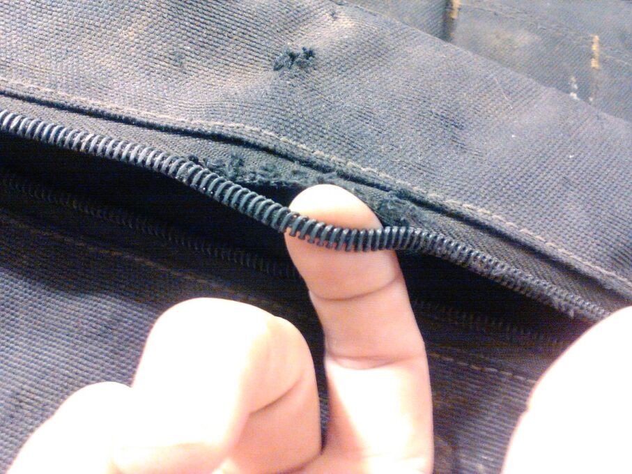 Erros ao Lavar Roupas Que Destroem o Zíper